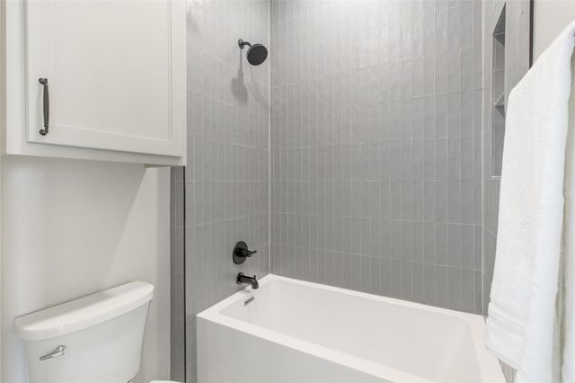 1355 Bluebonnet Ridge Drive, Chappell Hill, TX 77426