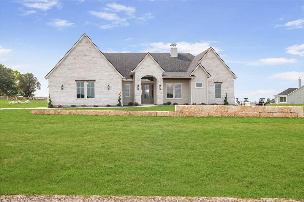 1355 Bluebonnet Ridge Drive, Chappell Hill, TX 77426