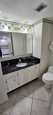 18041 Biscayne Blvd 203, Aventura, FL 33160