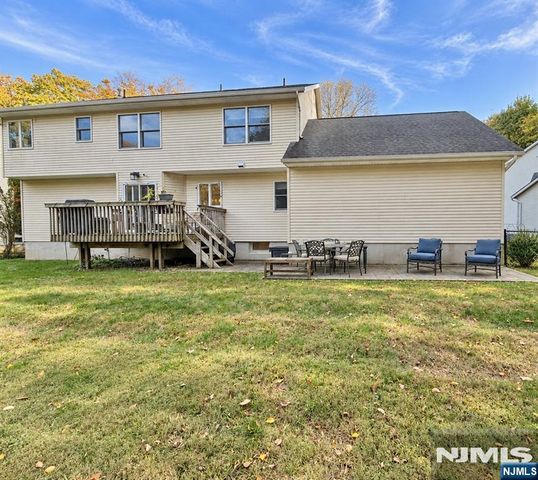 35 Parkway, Harrington Park, NJ 07640