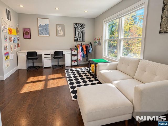 35 Parkway, Harrington Park, NJ 07640