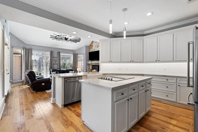 6010 Spanish Oak Way, Spring, TX 77379