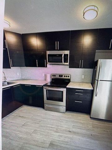 1329 NE 5TH Avenue, Fort Lauderdale, FL 33304