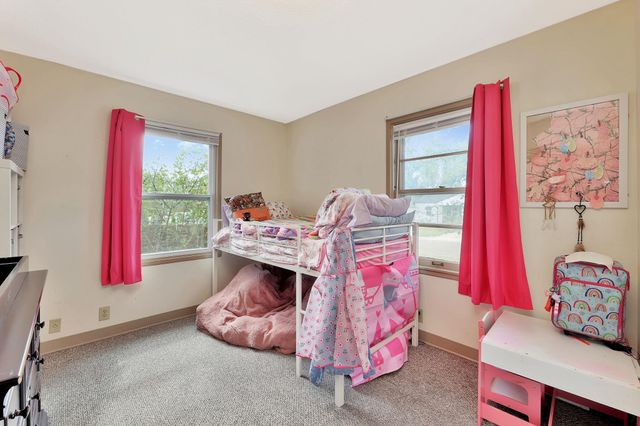 2138 S Glenn St, Wichita, KS 67213