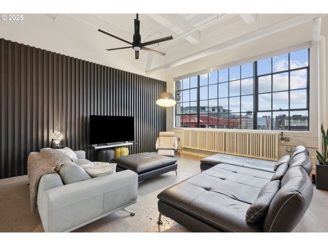 1314 Nw IRVING St 701, Portland, OR 97209