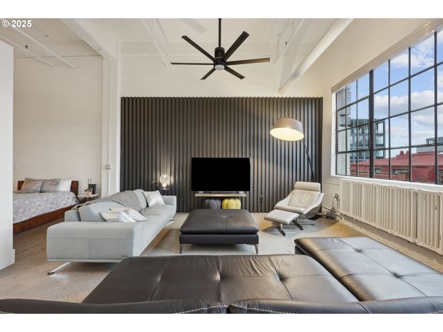 1314 Nw IRVING St 701, Portland, OR 97209