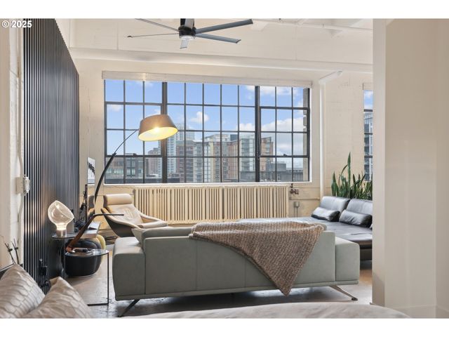 1314 Nw IRVING St 701, Portland, OR 97209