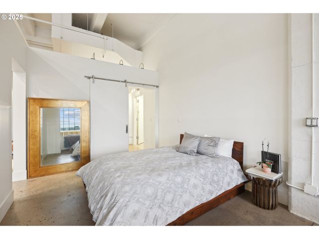 1314 Nw IRVING St 701, Portland, OR 97209