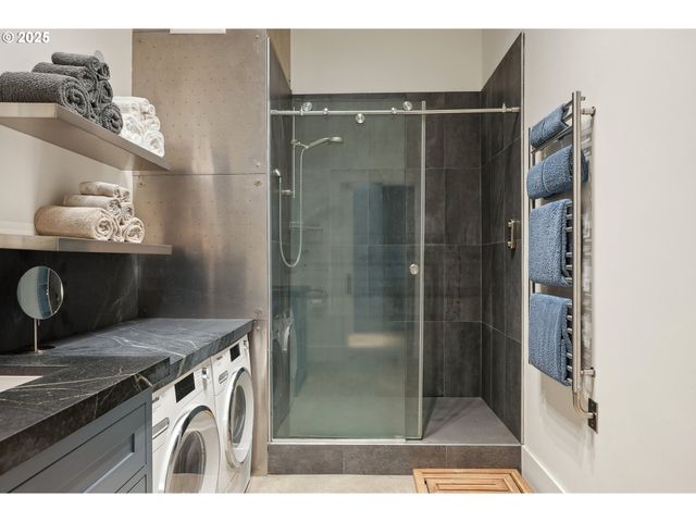 1314 Nw IRVING St 701, Portland, OR 97209