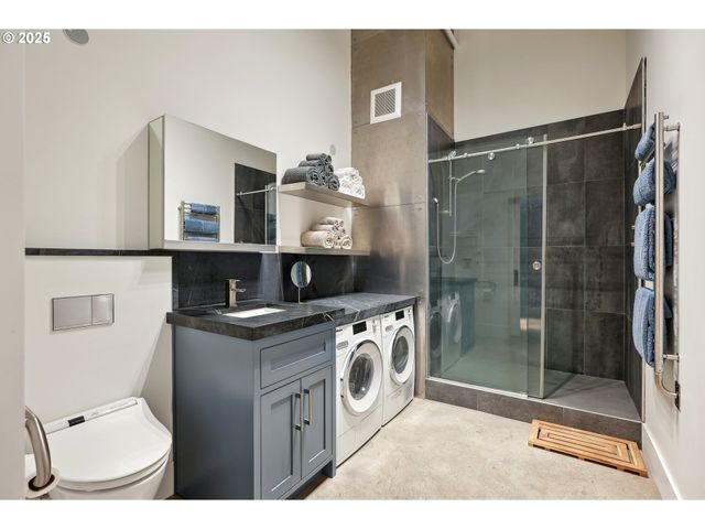 1314 Nw IRVING St 701, Portland, OR 97209