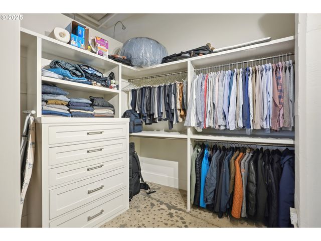 1314 Nw IRVING St 701, Portland, OR 97209