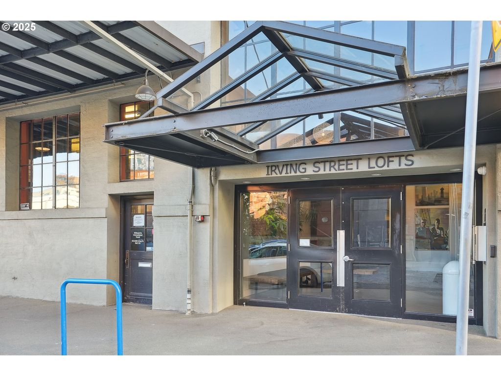 1314 Nw IRVING St 701, Portland, OR 97209
