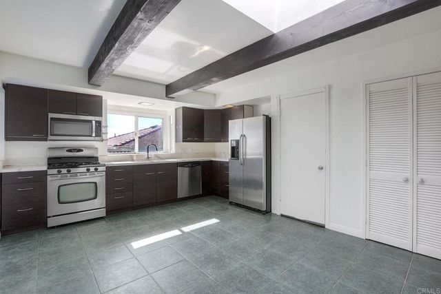 903 Alberta Avenue, Oceanside, CA 92054