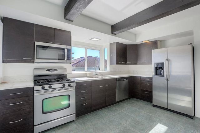 903 Alberta Avenue, Oceanside, CA 92054