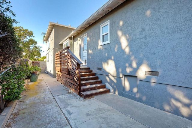 903 Alberta Avenue, Oceanside, CA 92054