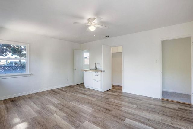 903 Alberta Avenue, Oceanside, CA 92054