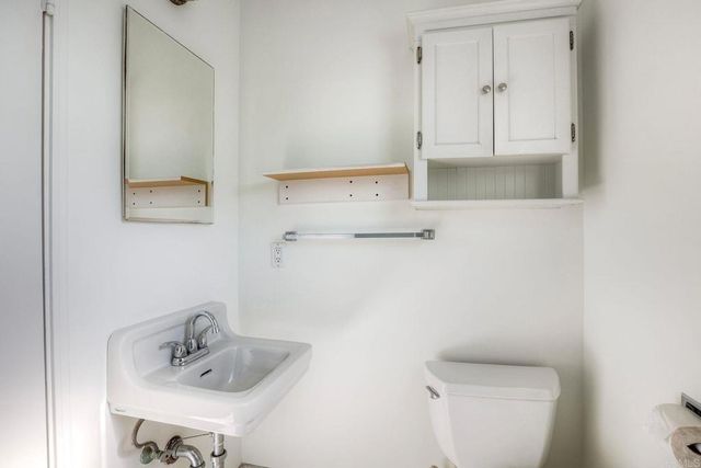 903 Alberta Avenue, Oceanside, CA 92054