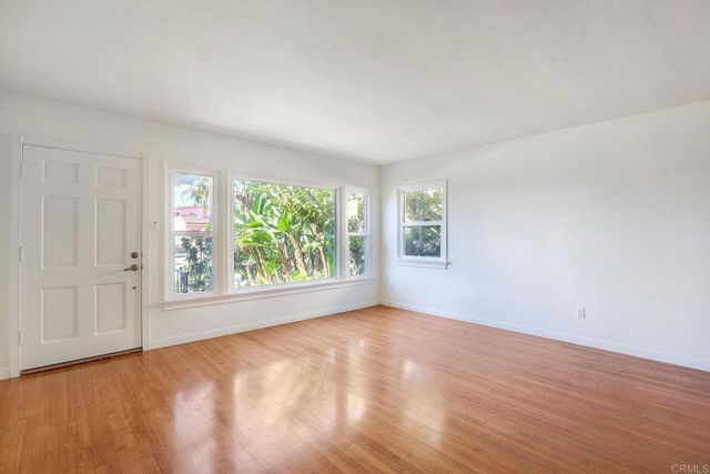 903 Alberta Avenue, Oceanside, CA 92054