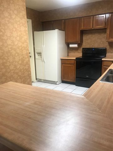 6151 Briar Glade Drive, Houston, TX 77072