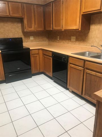 6151 Briar Glade Drive, Houston, TX 77072