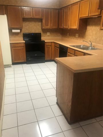 6151 Briar Glade Drive, Houston, TX 77072