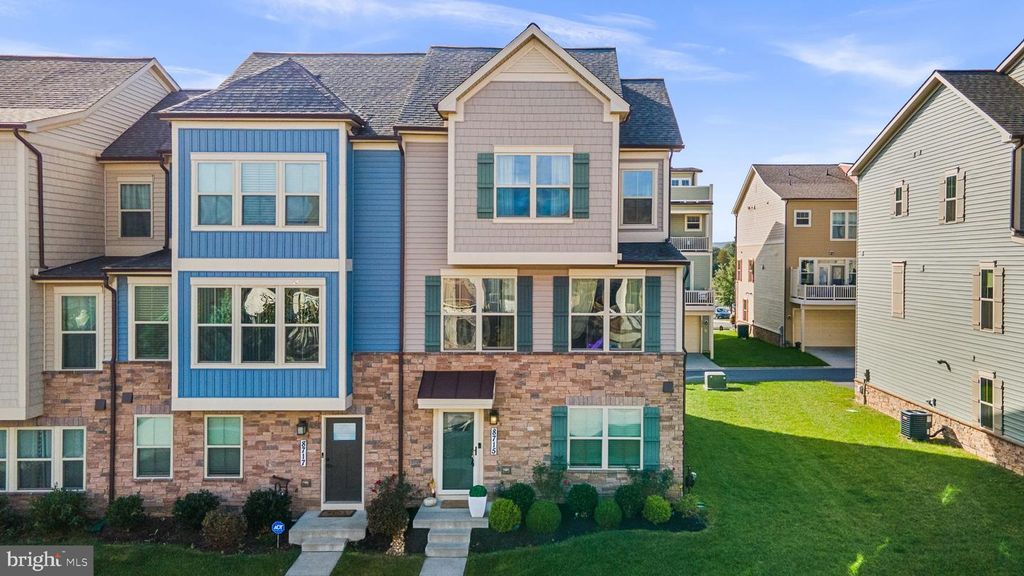 8715 SHADY PINES DR, Frederick, MD 21704