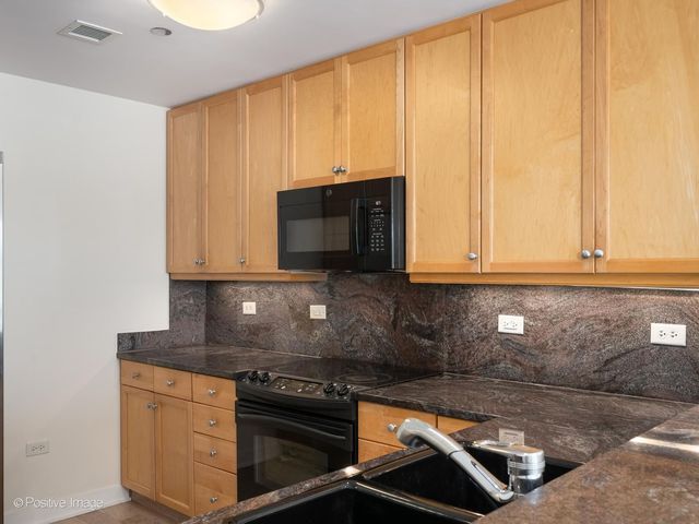 130 N Garland Court 2310, Chicago, IL 60602