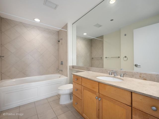 130 N Garland Court 2310, Chicago, IL 60602