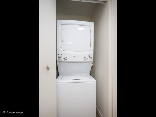 130 N Garland Court 2310, Chicago, IL 60602