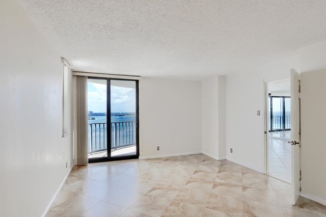 5420 N OCEAN Drive 2404, Singer Island, FL 33404