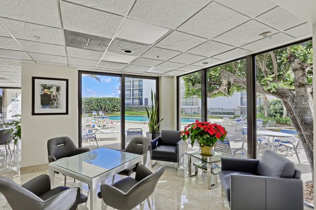 5420 N OCEAN Drive 2404, Singer Island, FL 33404