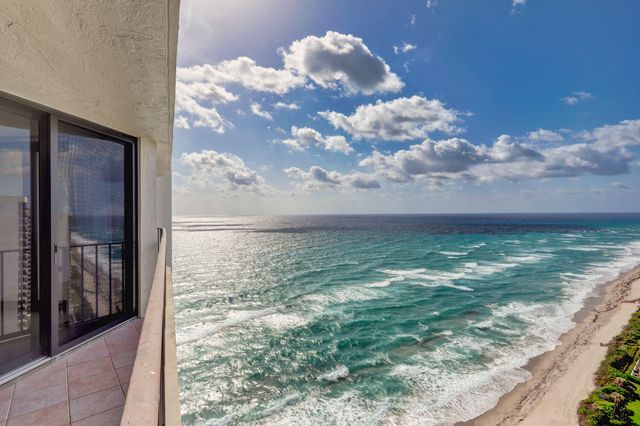 5420 N OCEAN Drive 2404, Singer Island, FL 33404