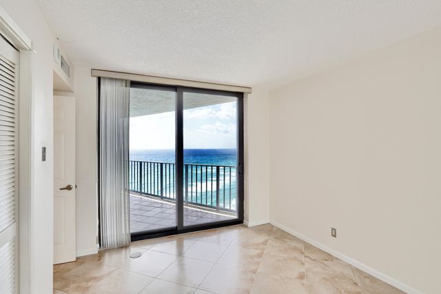5420 N OCEAN Drive 2404, Singer Island, FL 33404