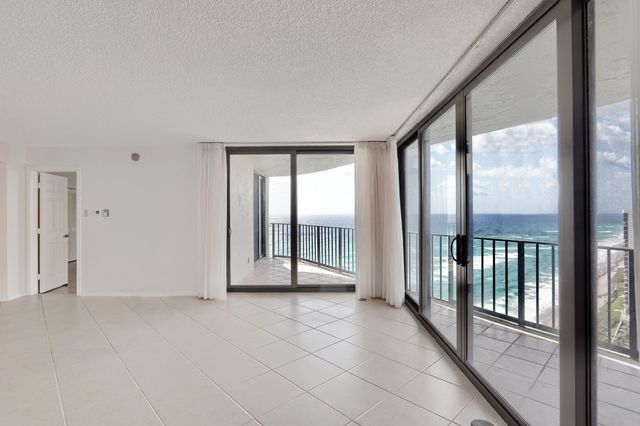 5420 N OCEAN Drive 2404, Singer Island, FL 33404