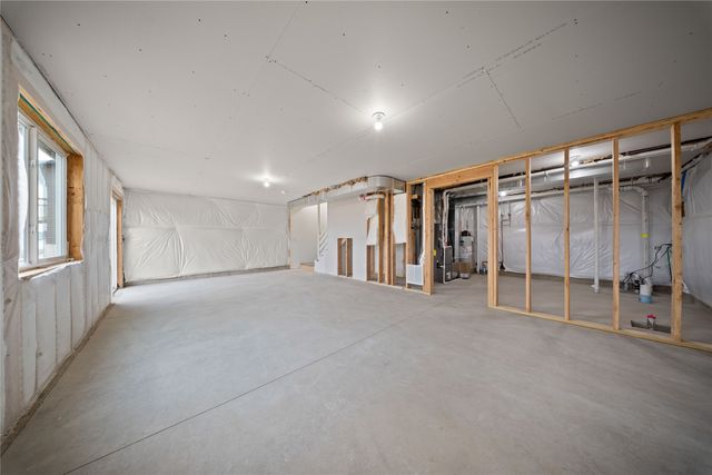 500 N 20th Street, Indianola, IA 50125