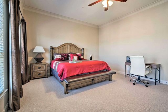 91 Low Country Lane, The Woodlands, TX 77380