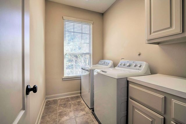 91 Low Country Lane, The Woodlands, TX 77380