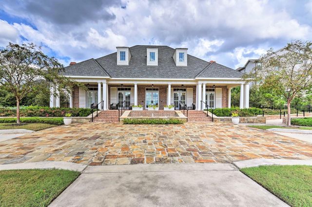 91 Low Country Lane, The Woodlands, TX 77380