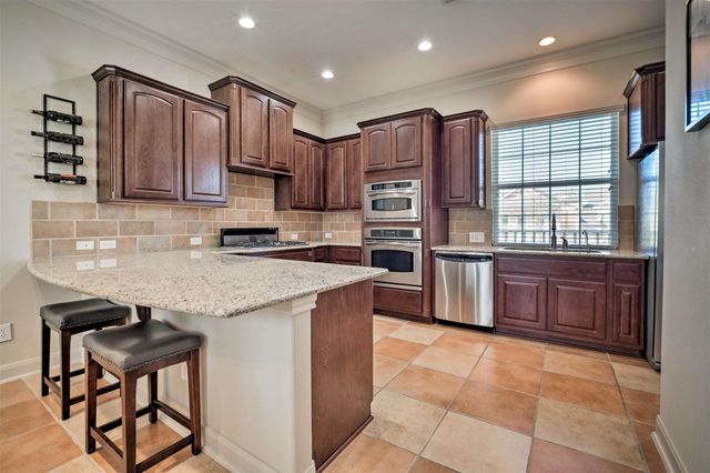 91 Low Country Lane, The Woodlands, TX 77380