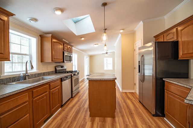 36 Seabreeze Drive, North Hampton, NH 03862