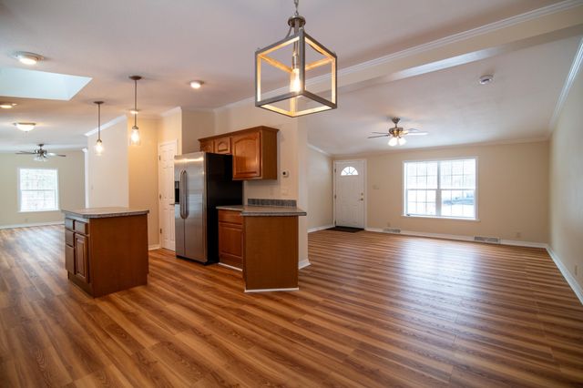 36 Seabreeze Drive, North Hampton, NH 03862