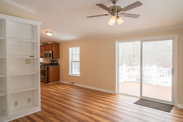 36 Seabreeze Drive, North Hampton, NH 03862