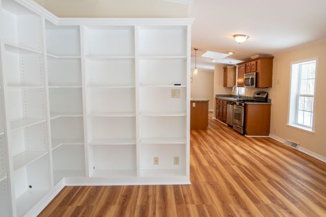 36 Seabreeze Drive, North Hampton, NH 03862