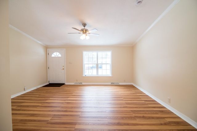 36 Seabreeze Drive, North Hampton, NH 03862