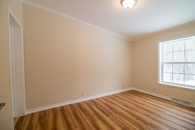 36 Seabreeze Drive, North Hampton, NH 03862