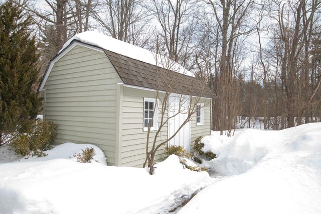 36 Seabreeze Drive, North Hampton, NH 03862