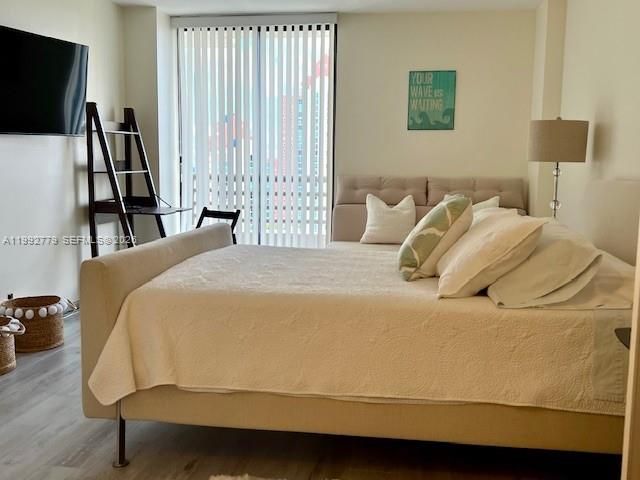 3300 NE 191st St 1916, Aventura, FL 33180