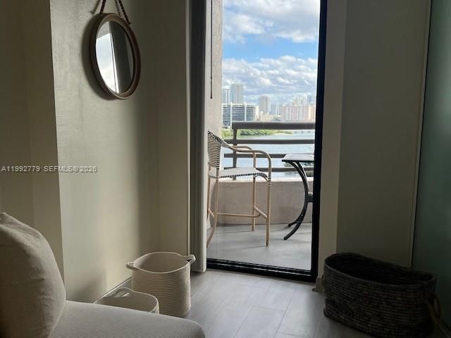 3300 NE 191st St 1916, Aventura, FL 33180