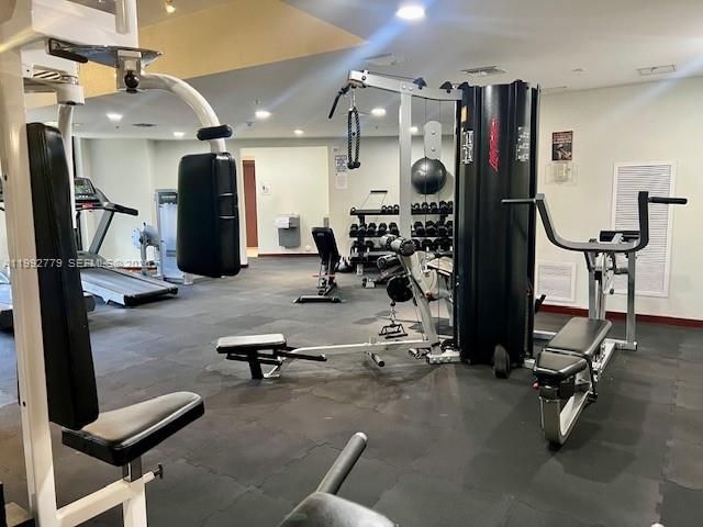 3300 NE 191st St 1916, Aventura, FL 33180