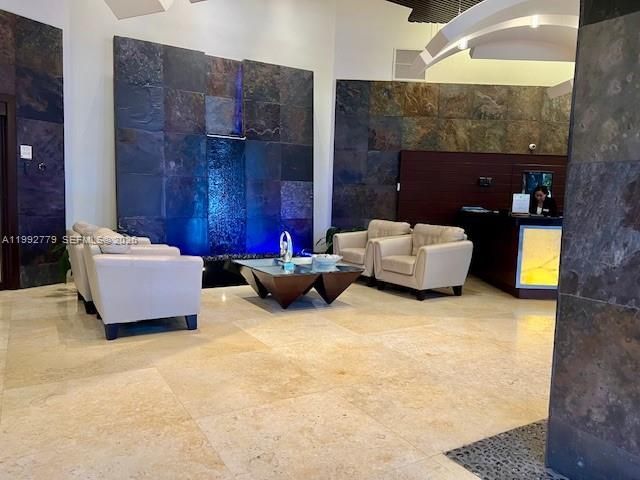 3300 NE 191st St 1916, Aventura, FL 33180